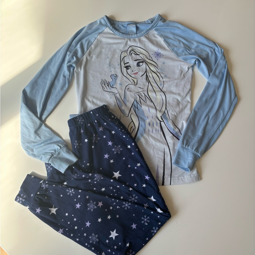 *Worn* Disney Frozen Pajamas